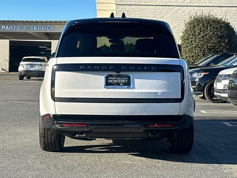 New 2026 Land Rover Range Rover SE image 4