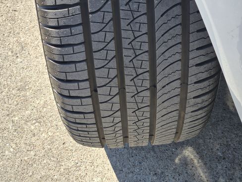 New 2026 Volvo XC90 B6 Ultra image 13