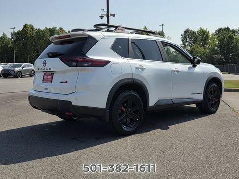 Used 2026 Nissan Rogue SV AWD/4WD image 5