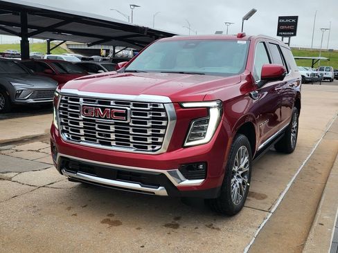 New 2026 GMC Yukon Denali w/ Denali Reserve Package AWD/4WD image 7