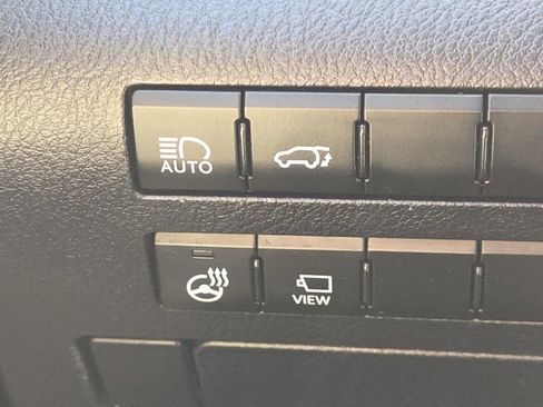 Used 2022 Lexus RX 350L Premium w/ Premium Package image 14