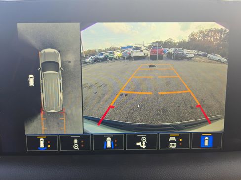 Used 2023 Chevrolet Tahoe RST w/ Luxury Package image 14