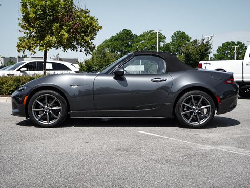 Used 2016 MAZDA MX-5 Miata Grand Touring RWD image 7