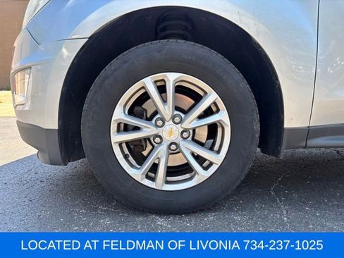 Used 2017 Chevrolet Equinox LT w/ Convenience Package AWD/4WD image 5