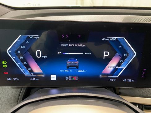 Used 2026 BMW iX xDrive45 image 10