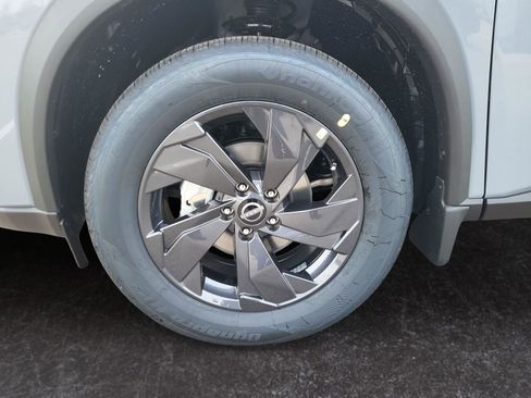 New 2026 Nissan Rogue SV image 27