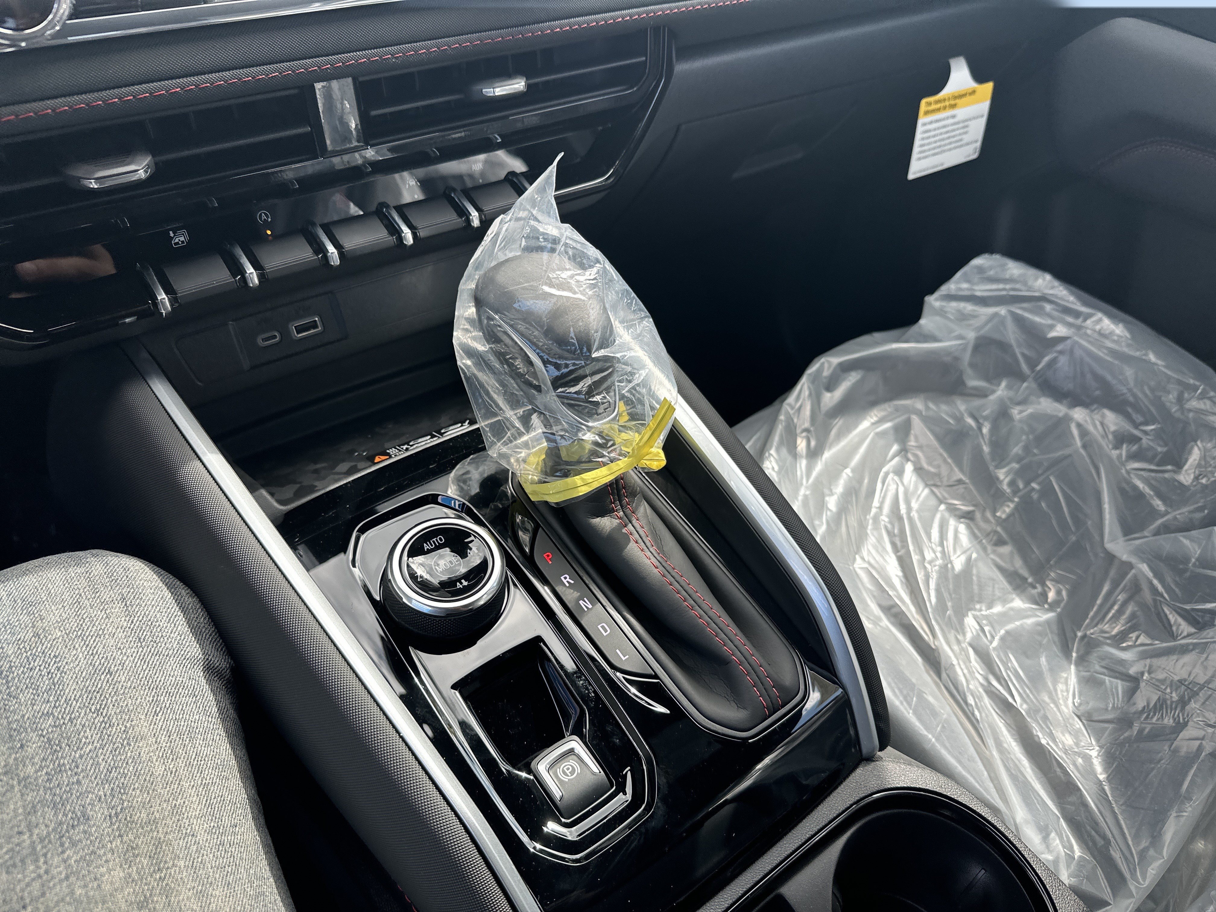 New 2026 Chevrolet Colorado Z71 w/ Technology Package AWD/4WD image 13