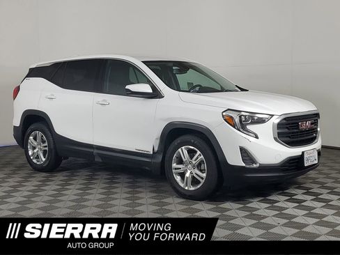 Used 2020 GMC Terrain SLE image 1