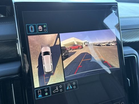 New 2026 GMC Yukon XL AT4 w/ AT4 Premium Package image 10