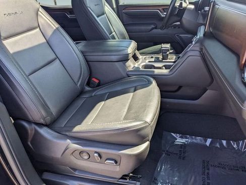 Used 2023 GMC Sierra 1500 Denali w/ Denali Reserve Package AWD/4WD image 31