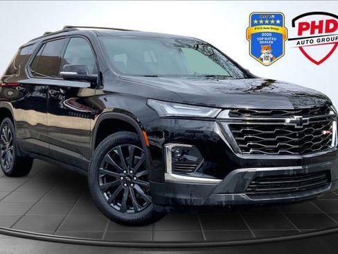 Used 2023 Chevrolet Traverse RS w/ LPO, Floor Liner Package AWD/4WD image 1