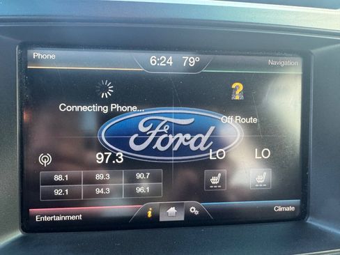 Used 2016 Ford Explorer XLT w/ Equipment Group 202A FWD image 10