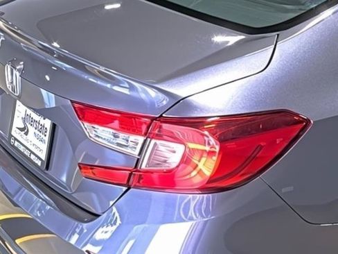 Used 2018 Honda Accord LX image 14