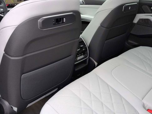 New 2026 BMW X5 xDrive40i AWD/4WD image 24