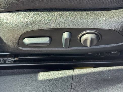 Used 2023 Chevrolet Malibu LT w/ Driver Confidence Package FWD image 9
