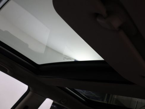 Used 2020 MINI Cooper 2-Door Hardtop w/ Storage Package image 9