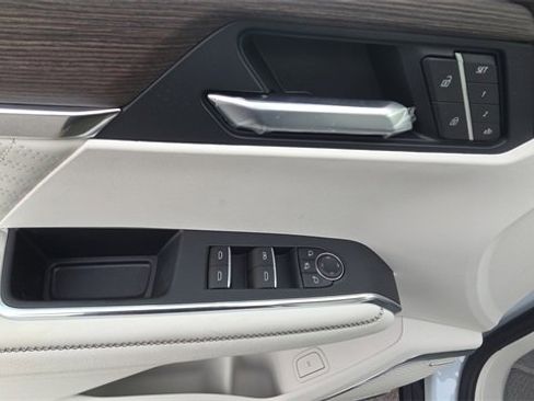 New 2026 GMC Acadia Denali w/ Super Cruise Package image 23