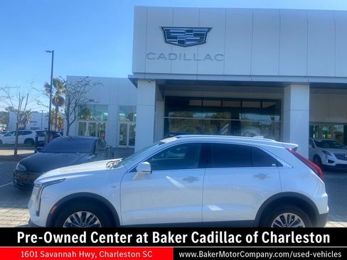 Certified 2025 Cadillac XT4 Premium Luxury FWD image 1