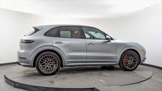 Used 2021 Porsche Cayenne GTS w/ Premium Package Plus AWD/4WD image 4