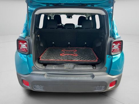 Used 2021 Jeep Renegade Sport w/ Sport Appearance Group AWD/4WD image 10