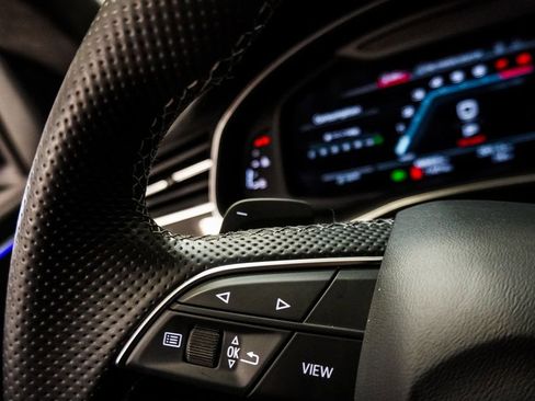 Used 2021 Audi SQ8 Prestige w/ Prestige Package image 19