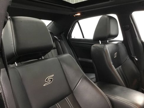 Used 2013 Chrysler 300 S w/ Luxury Group AWD/4WD image 23