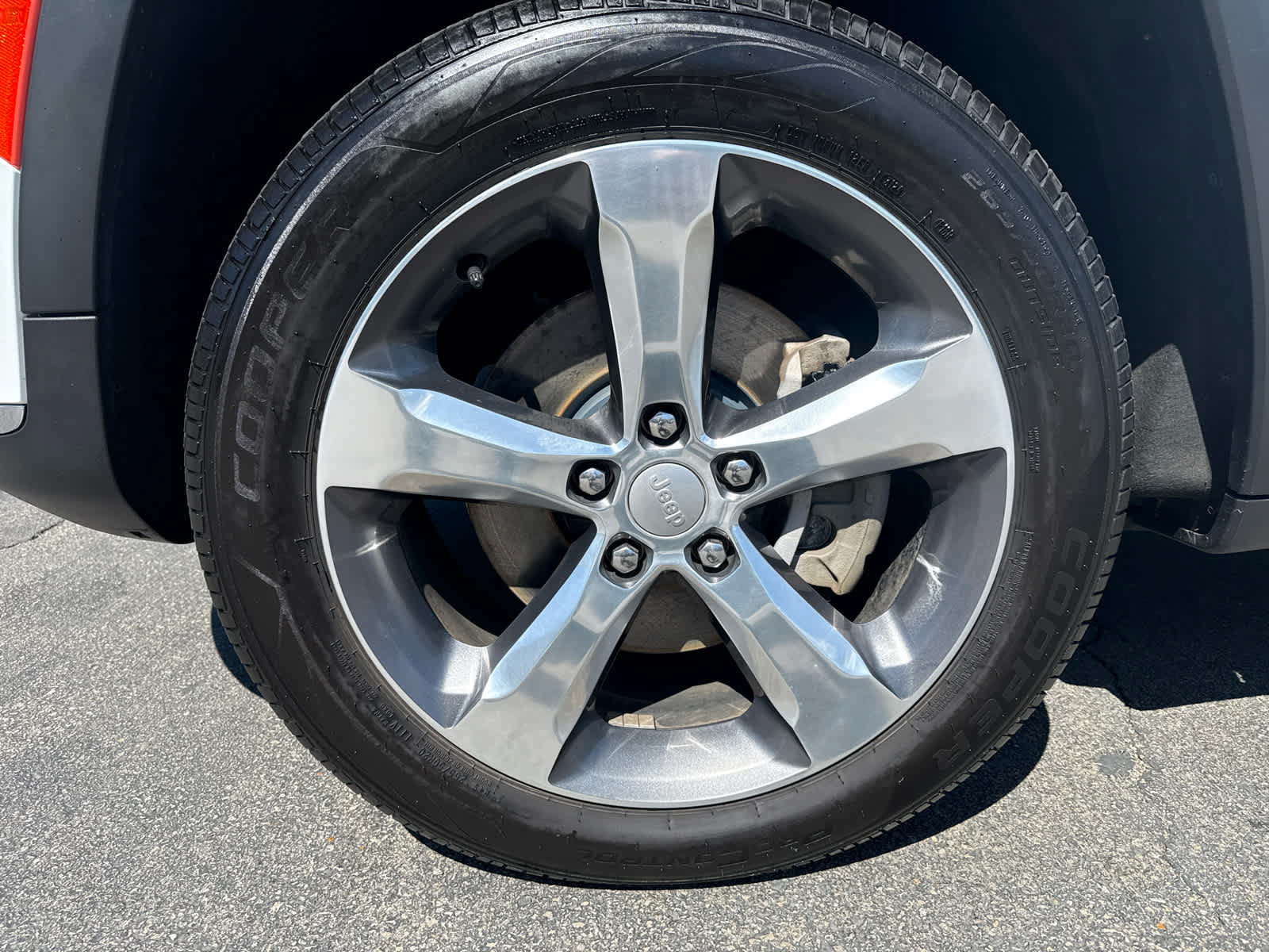 Used 2021 Jeep Grand Cherokee L Limited AWD/4WD image 9