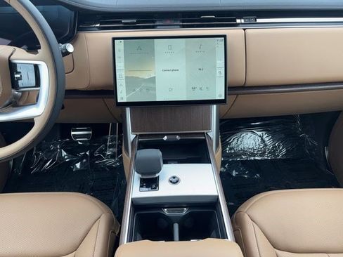 New 2026 Land Rover Range Rover Long Wheelbase SE AWD/4WD image 17