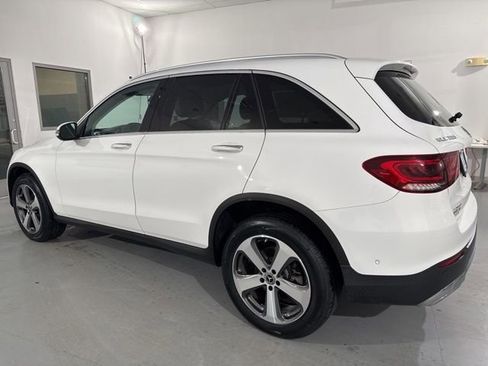 Used 2022 Mercedes-Benz GLC 300 w/ Premium Package Lite image 8