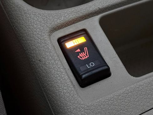 Used 2016 Nissan Rogue SL w/ SL Premium Package image 38