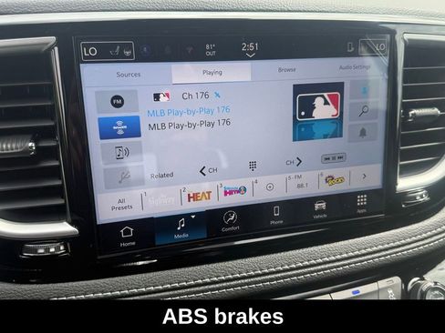 New 2026 Chrysler Pacifica Select image 11