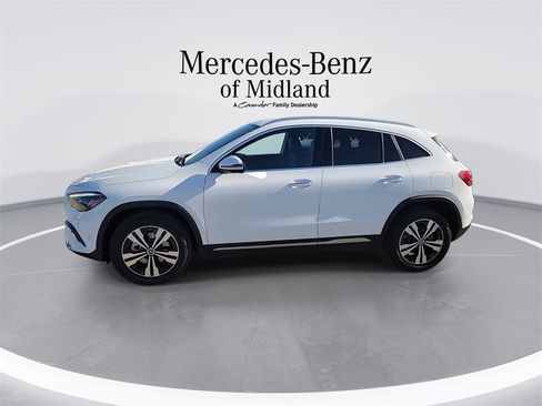 Used 2025 Mercedes-Benz GLA 250 GLA 250 image 4