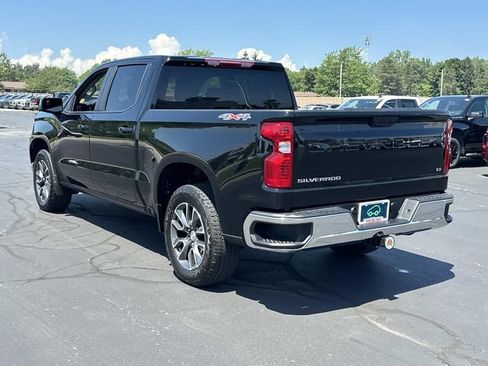 Used 2024 Chevrolet Silverado 1500 LT AWD/4WD image 5