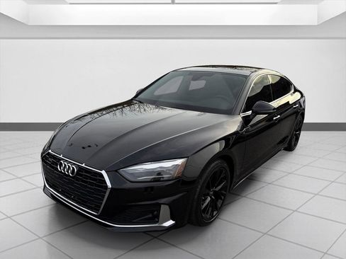 Used 2022 Audi A5 2.0T Premium image 3