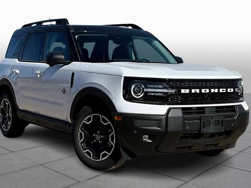 New 2025 Ford Bronco Sport Outer Banks w/ Outer Banks Tech Package+ image 2