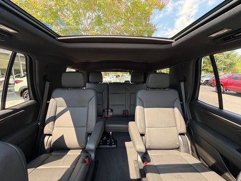 Used 2026 Chevrolet Tahoe Z71 w/ Comfort Package AWD/4WD image 12