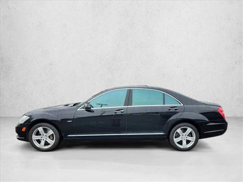 Used 2012 Mercedes-Benz S 550 4MATIC image 2