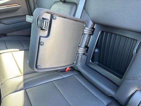 Used 2022 Chevrolet Silverado 1500 RST w/ Convenience Package II AWD/4WD image 15