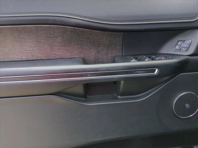 Used 2021 Ford Expedition Limited RWD image 11