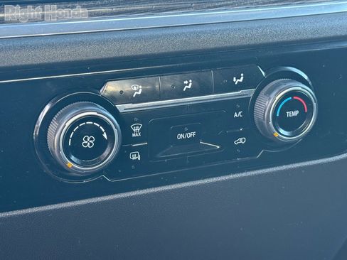 Used 2024 Chevrolet Silverado 2500 LT image 22