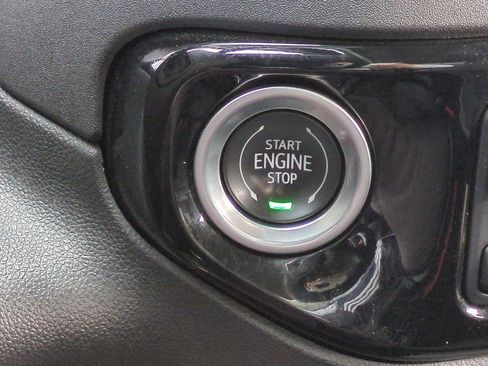 Used 2022 Chevrolet Silverado 1500 LT Trail Boss w/ Protection Package image 17