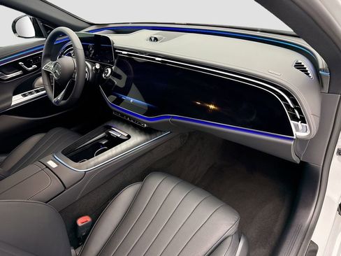 Used 2026 Mercedes-Benz E 450 4MATIC Sedan image 16