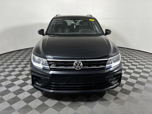 Used 2021 Volkswagen Tiguan SE R-Line FWD image 2