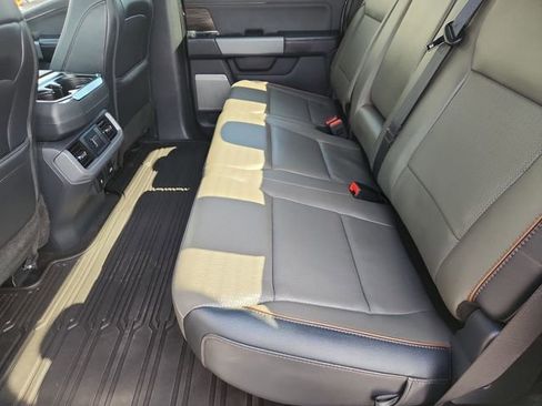 Used 2025 Ford F150 Lariat w/ FX4 Off-Road Package image 25