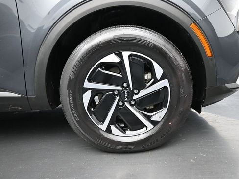 Used 2023 Kia Sportage LX image 10