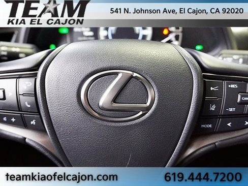 Used 2021 Lexus UX 250h w/ Premium Package image 36