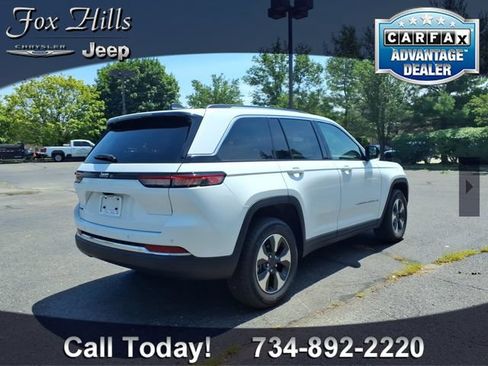 Used 2024 Jeep Grand Cherokee Limited 4xe AWD/4WD image 9