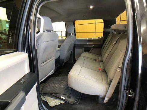 Used 2018 Ford F150 XLT w/ Equipment Group 302A Luxury AWD/4WD image 20