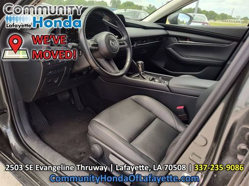 Used 2023 MAZDA MAZDA3 s FWD image 2