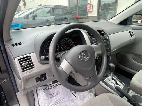 Used 2010 Toyota Corolla LE FWD image 12